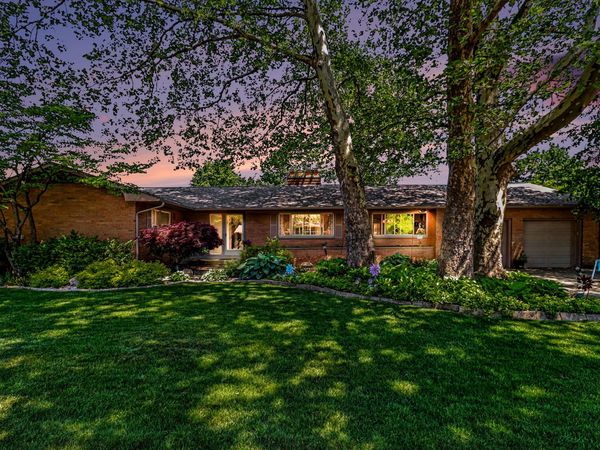 3666 Aaron Avenue SW, Grandville, MI 49418