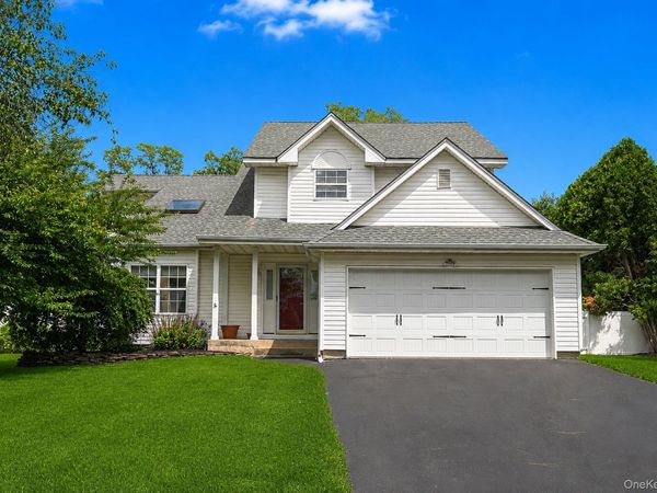 14 Long House Way , Commack, NY 11725
