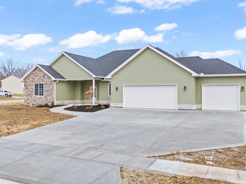 9907 Barnum Road, Piqua, OH 45356 Photo 2