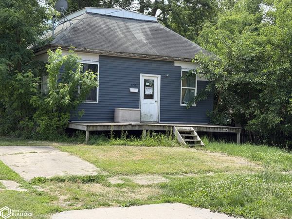220 E Franklin, Centerville, IA 52544