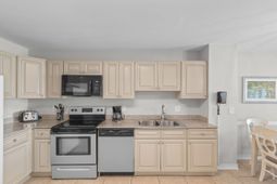 1011 S Ocean Blvd.  photo 4