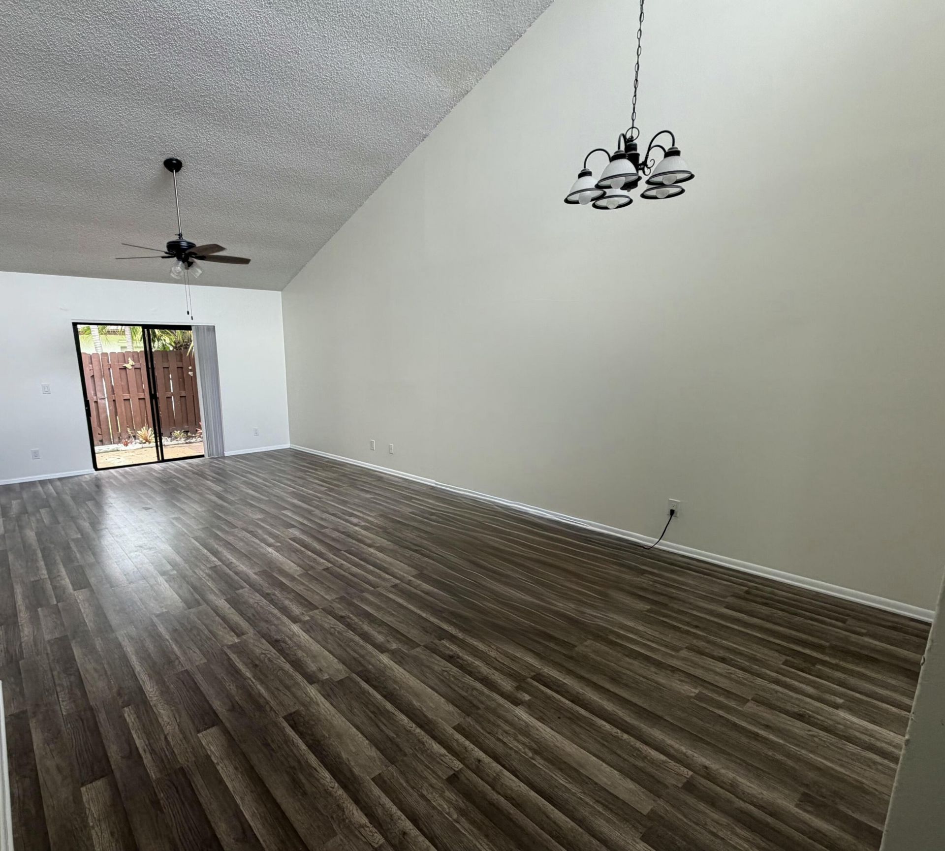 1823 Abbey Road, West Palm Beach, FL 33415 Photo