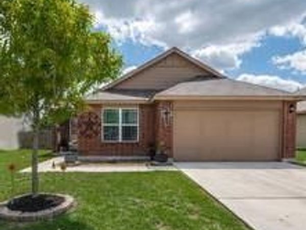 1417 Doncaster DR, Seguin, TX 78155