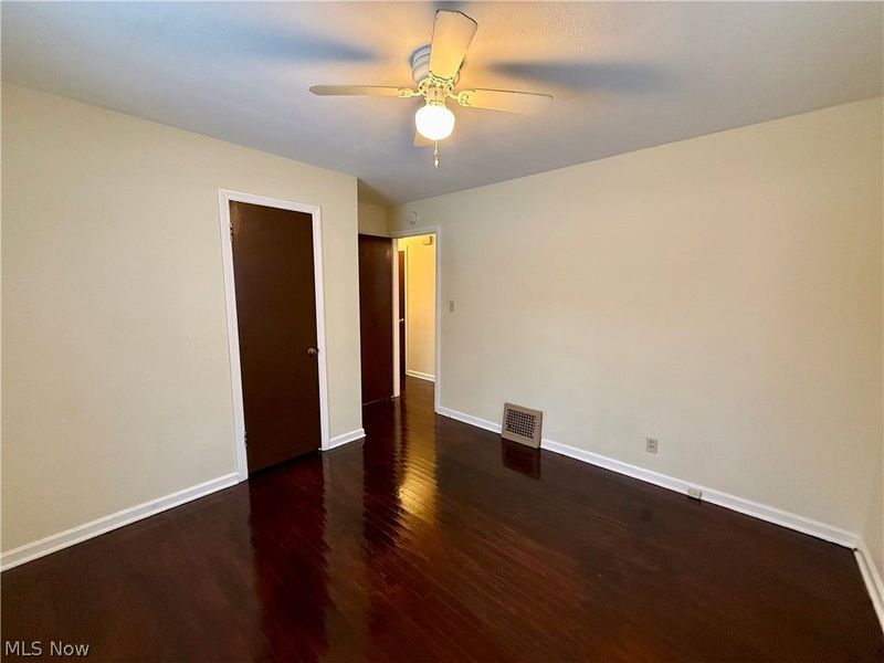575 Noble Avenue , Akron, OH 44320 Photo 13