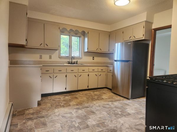 9 Morrison St , Unit 2, Vernon, CT 06066