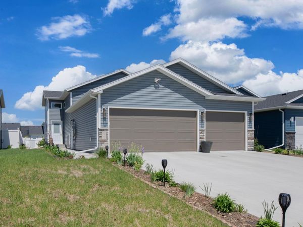 6365 83rd Avenue S, Horace, ND 58047