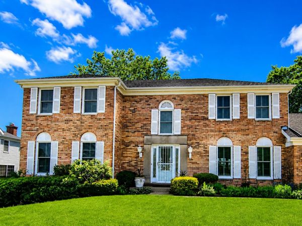 6319 Briar Road , Willowbrook, IL 60527