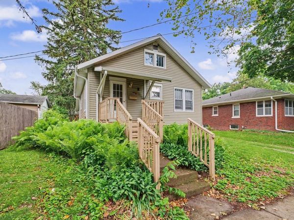 206 N Victor Street , Champaign, IL 61821