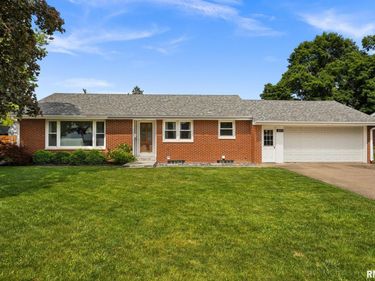 129 N LOUISIANA Avenue, Morton, IL 61550