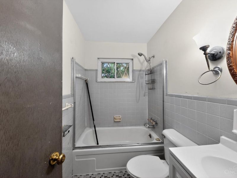 2945 aquadale, Cincinnati, OH 45211 Photo 23