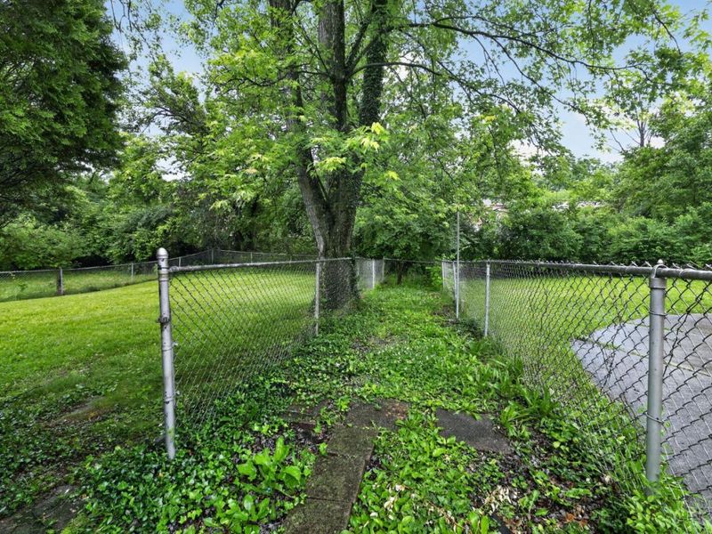 2945 aquadale, Cincinnati, OH 45211 Photo 29