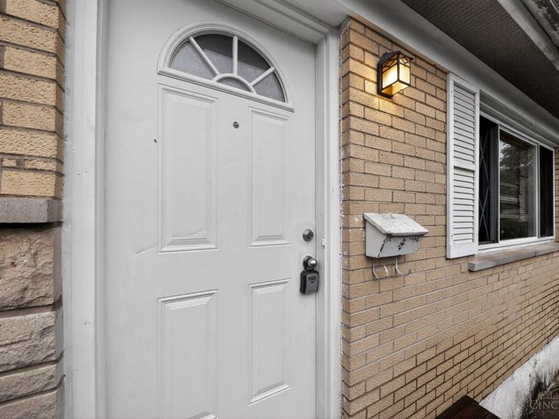 2945 aquadale, Cincinnati, OH 45211 Photo 5
