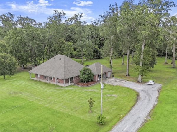 11320 B Phillips Rd, Gonzales, LA 70737