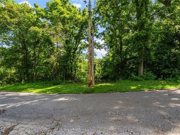 0 Highview Ct , Belleville, IL 62223