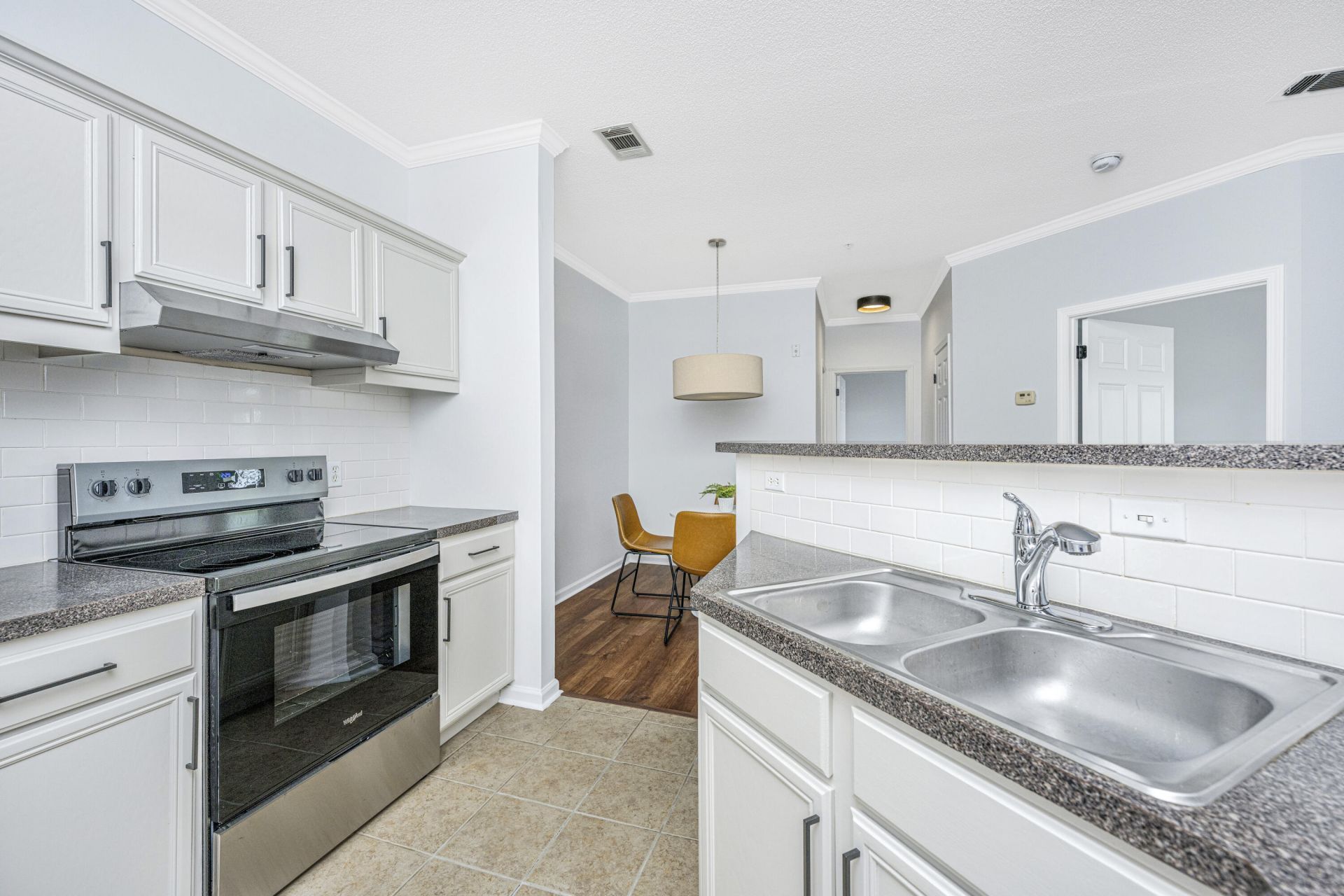 45 Sycamore Avenue Photo 10