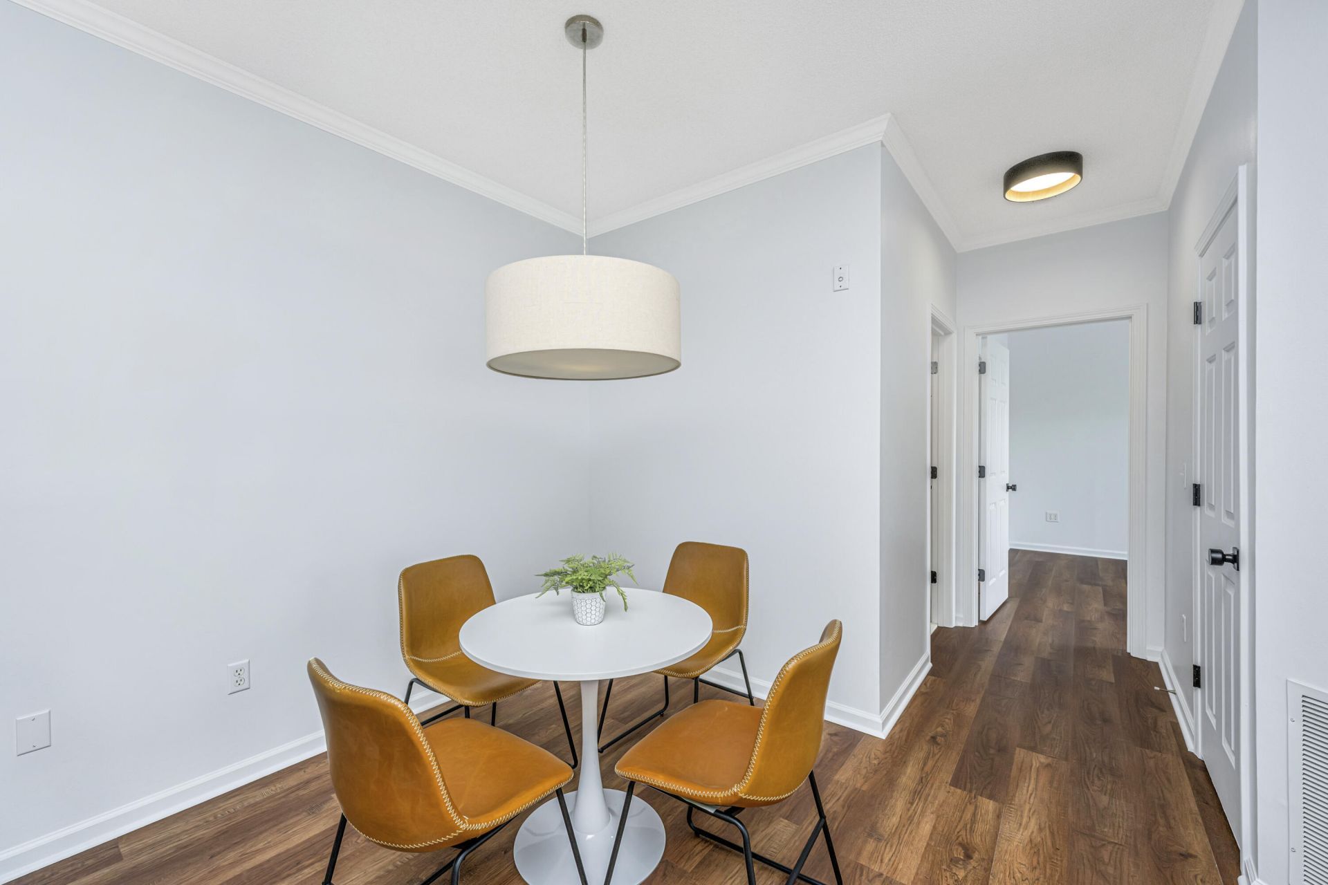 45 Sycamore Avenue Photo 15