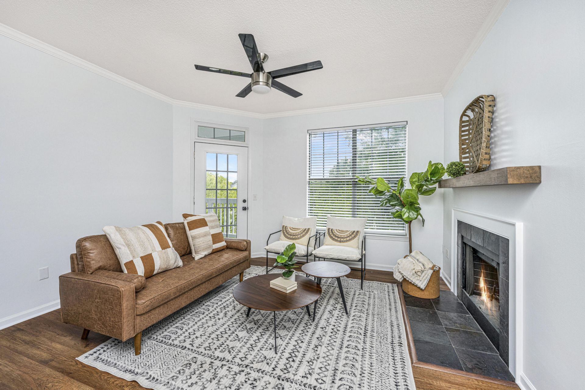 45 Sycamore Avenue Photo 4