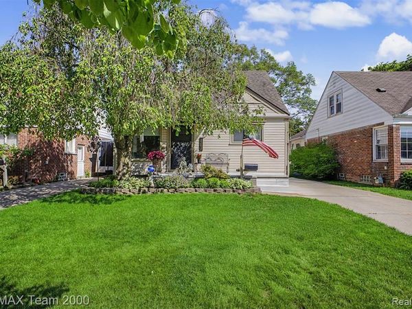 3363 Raymond Avenue, Dearborn, MI 48124