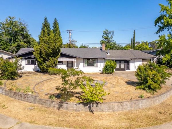 3400 Panorama Drive, Redding, CA 96003