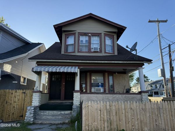 27 McKinley Street, Albany, NY 12206
