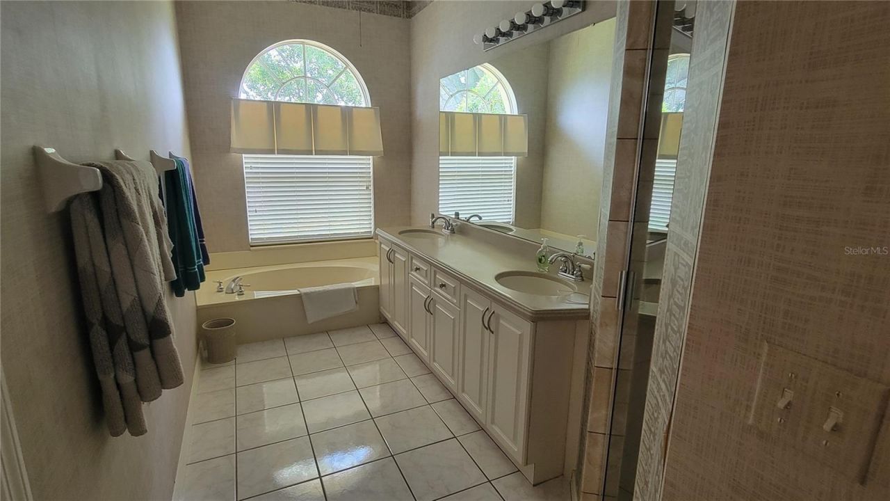 6934 Stoneywalk Court, Bradenton, FL 34203 Photo