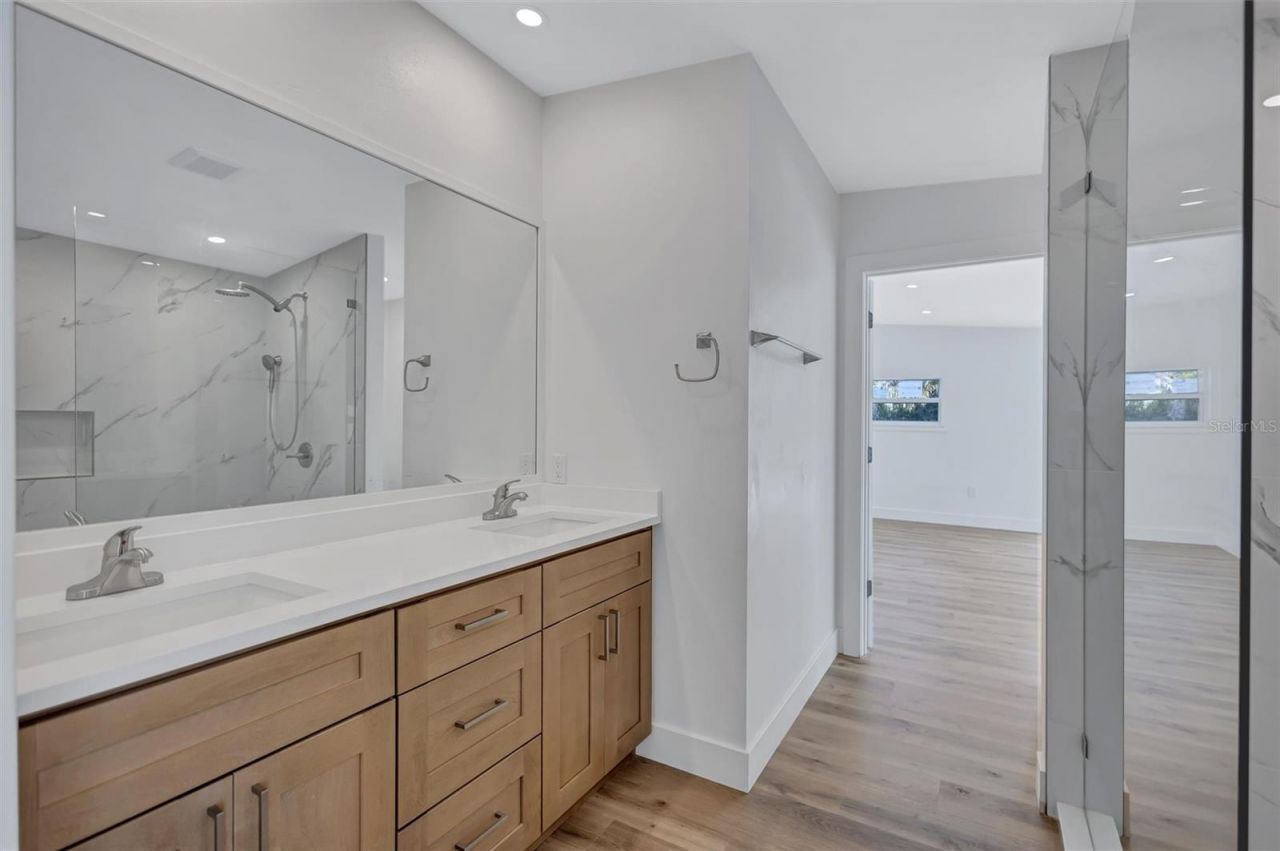2647 Sydelle Street, Sarasota, FL 34237 Photo