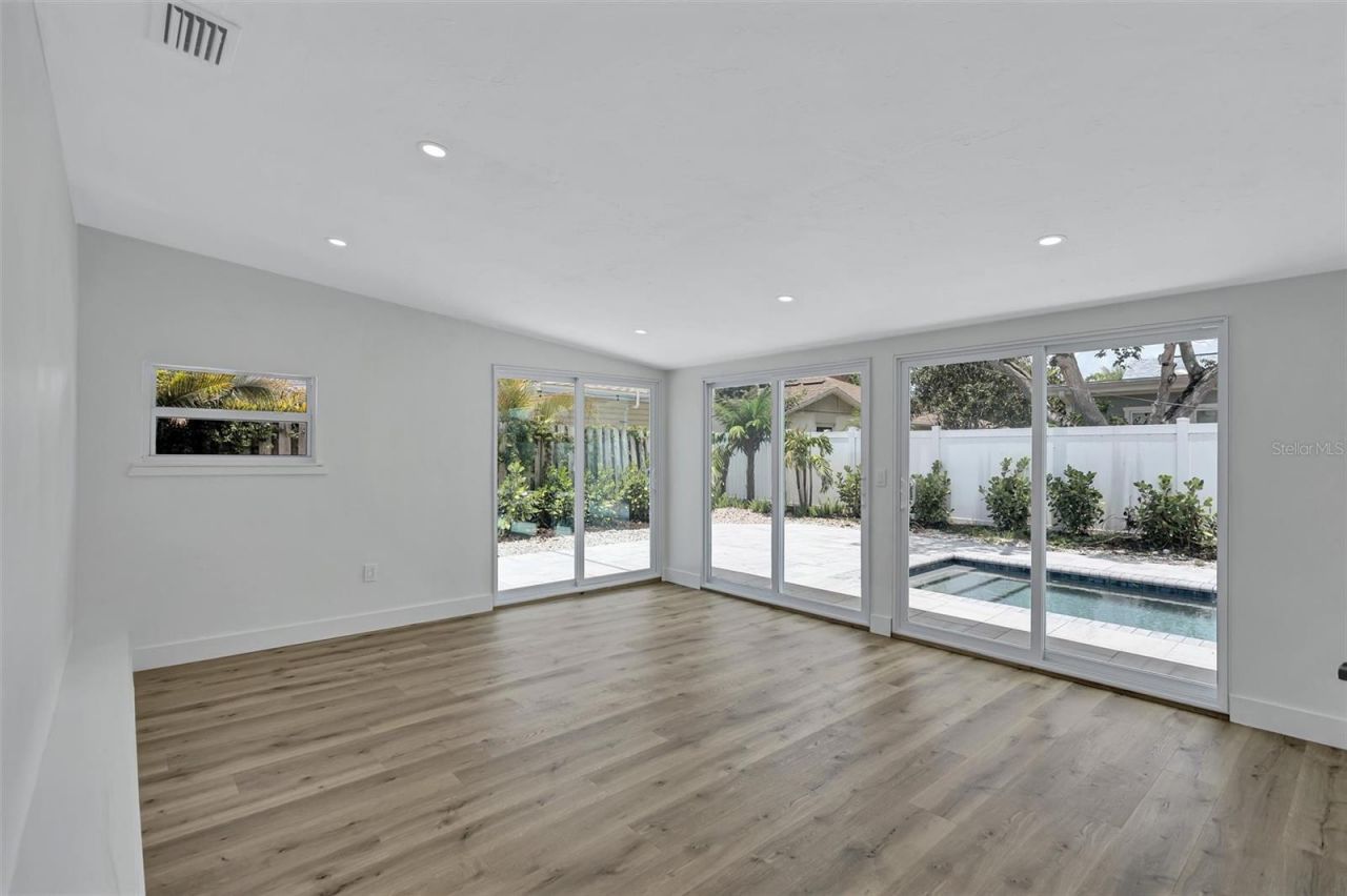 2647 Sydelle Street, Sarasota, FL 34237 Photo