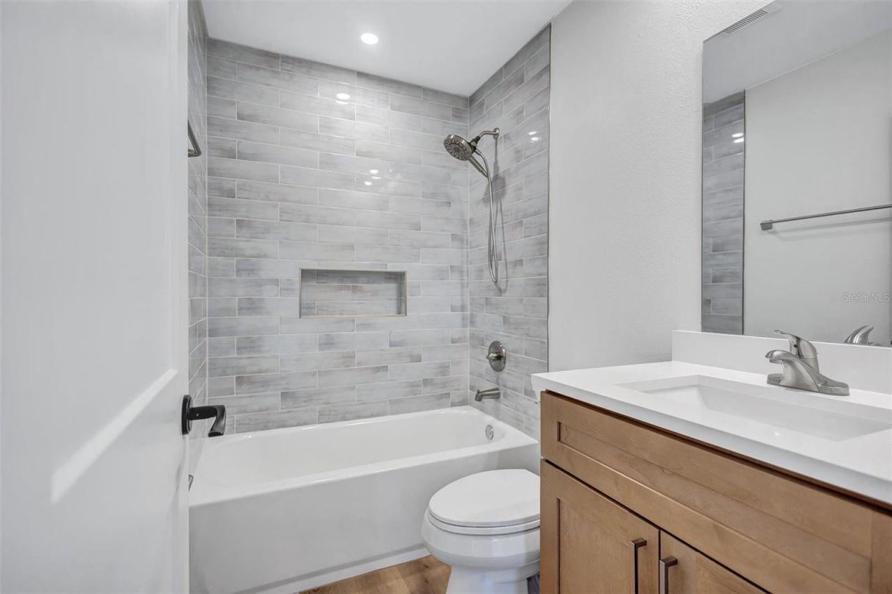 2647 Sydelle Street, Sarasota, FL 34237 Photo