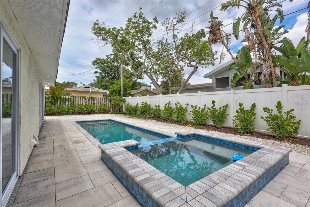 2647 Sydelle Street, Sarasota, FL 34237 Photo