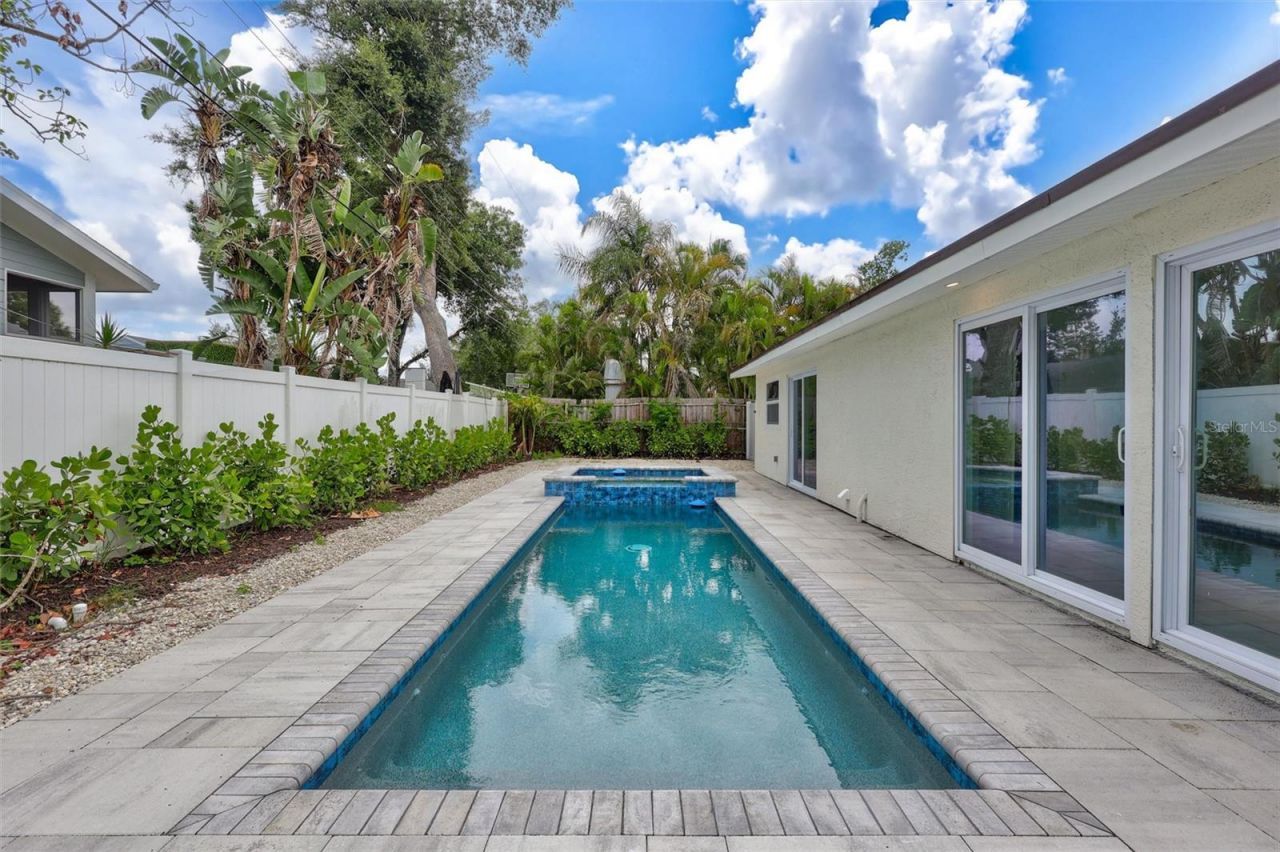 2647 Sydelle Street, Sarasota, FL 34237 Photo