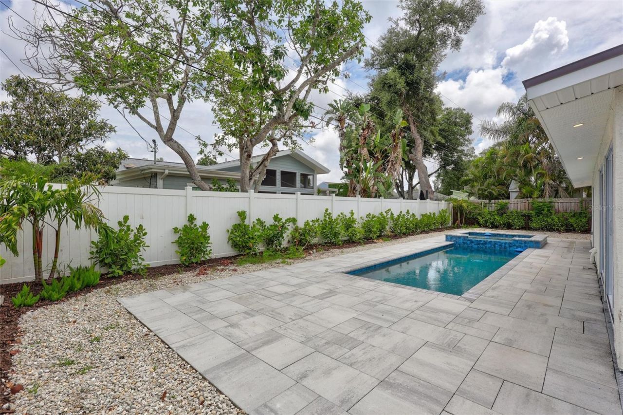 2647 Sydelle Street, Sarasota, FL 34237 Photo