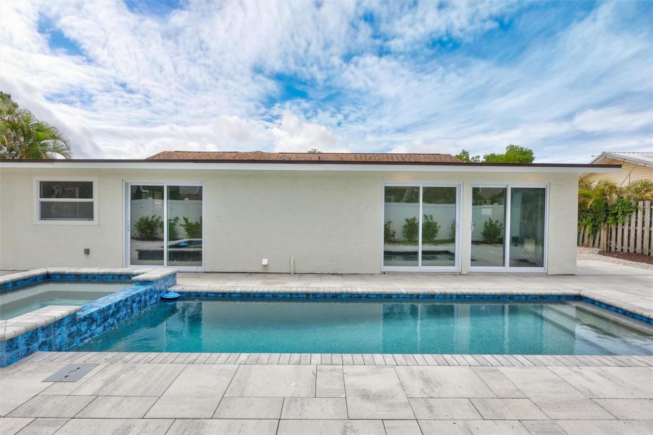 2647 Sydelle Street, Sarasota, FL 34237 Photo