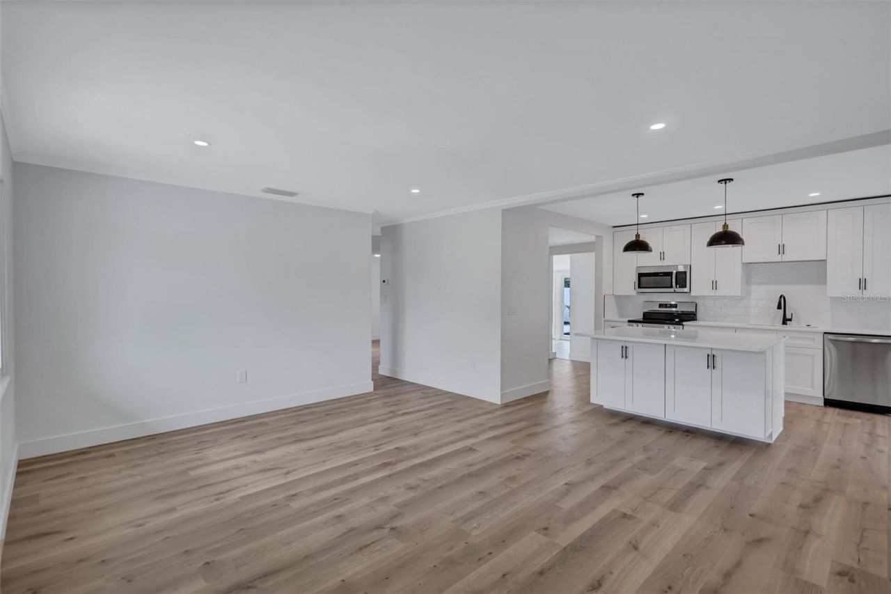 2647 Sydelle Street, Sarasota, FL 34237 Photo