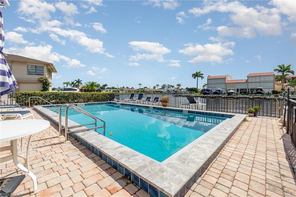 4001 SE 19th Pl, Unit 1, Cape Coral, FL 33904 Photo