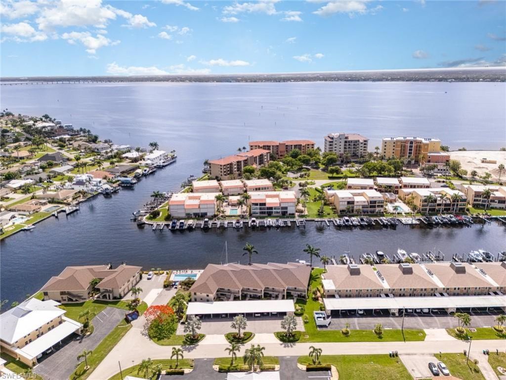 4001 SE 19th Pl, Unit 1, Cape Coral, FL 33904 Photo