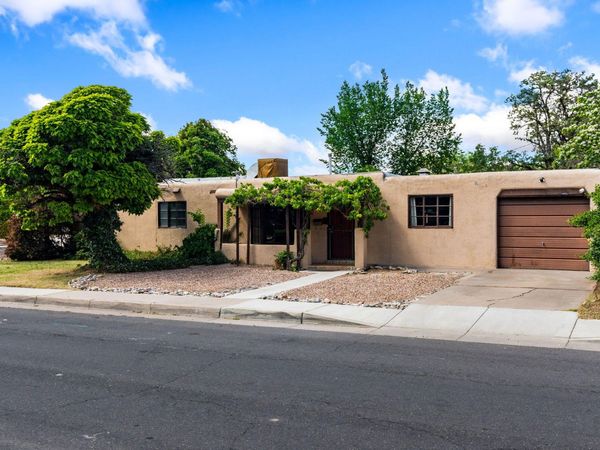 7813 Bellamah Avenue NE, Albuquerque, NM 87110