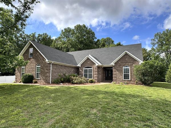240 Cross Creek Court , Alvaton, KY 42122