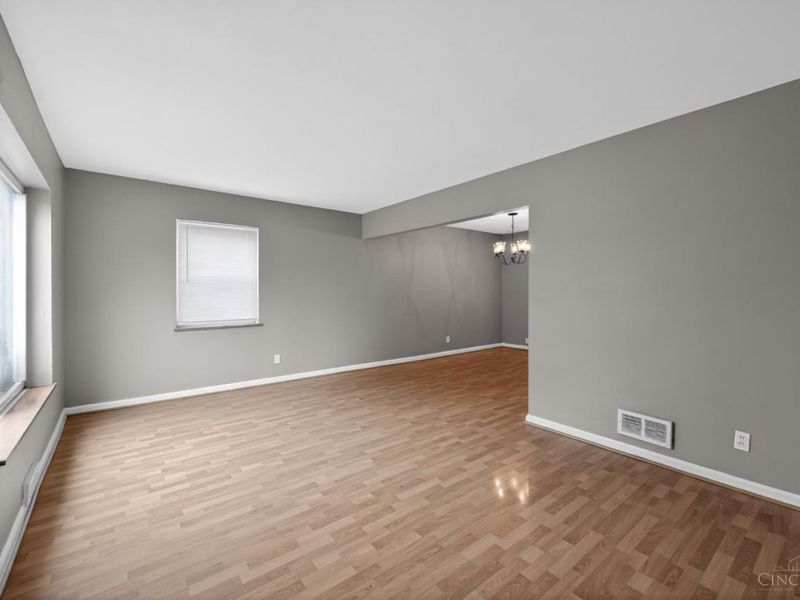 8668 Daly Road, Springfield Twp., OH 45231 Photo 11