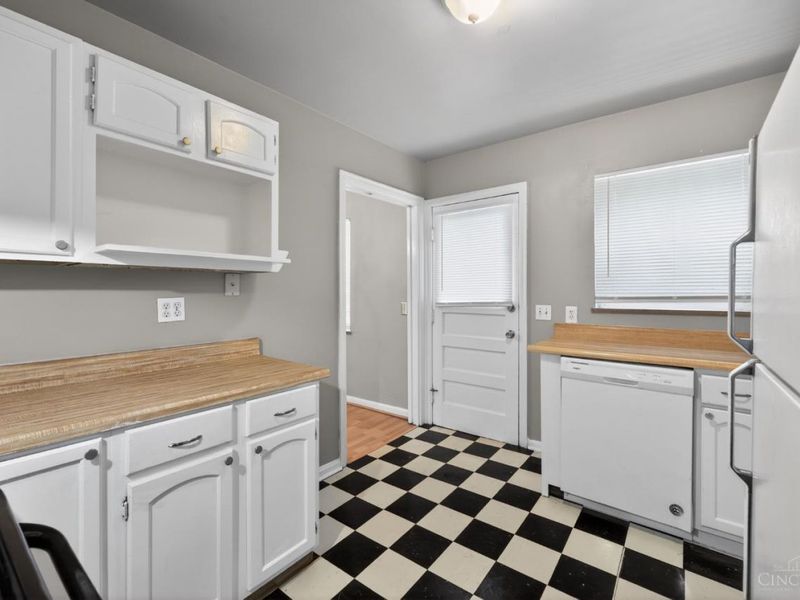 8668 Daly Road, Springfield Twp., OH 45231 Photo 19