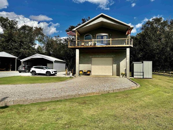 3060 CATFISH LN , Crump, TN 38327