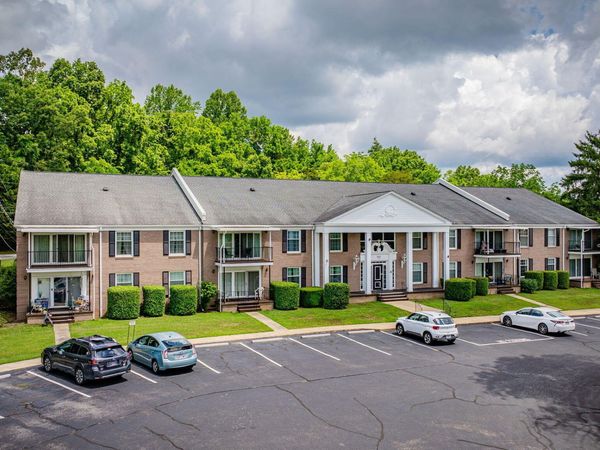 202 University Parkway, Unit 8e, Johnson City, TN 37604