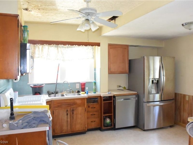 1020 Falls Avenue , Cuyahoga Falls, OH 44221 Photo 11
