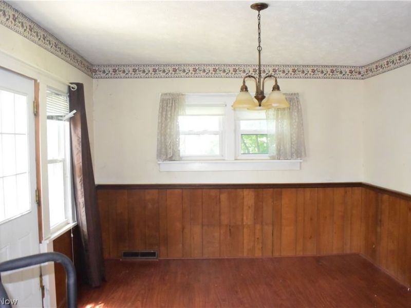 1020 Falls Avenue , Cuyahoga Falls, OH 44221 Photo 9