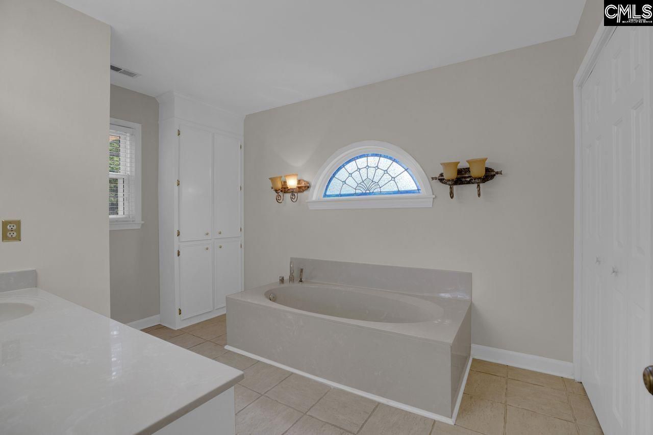129 Steeplechase Road  Photo 34