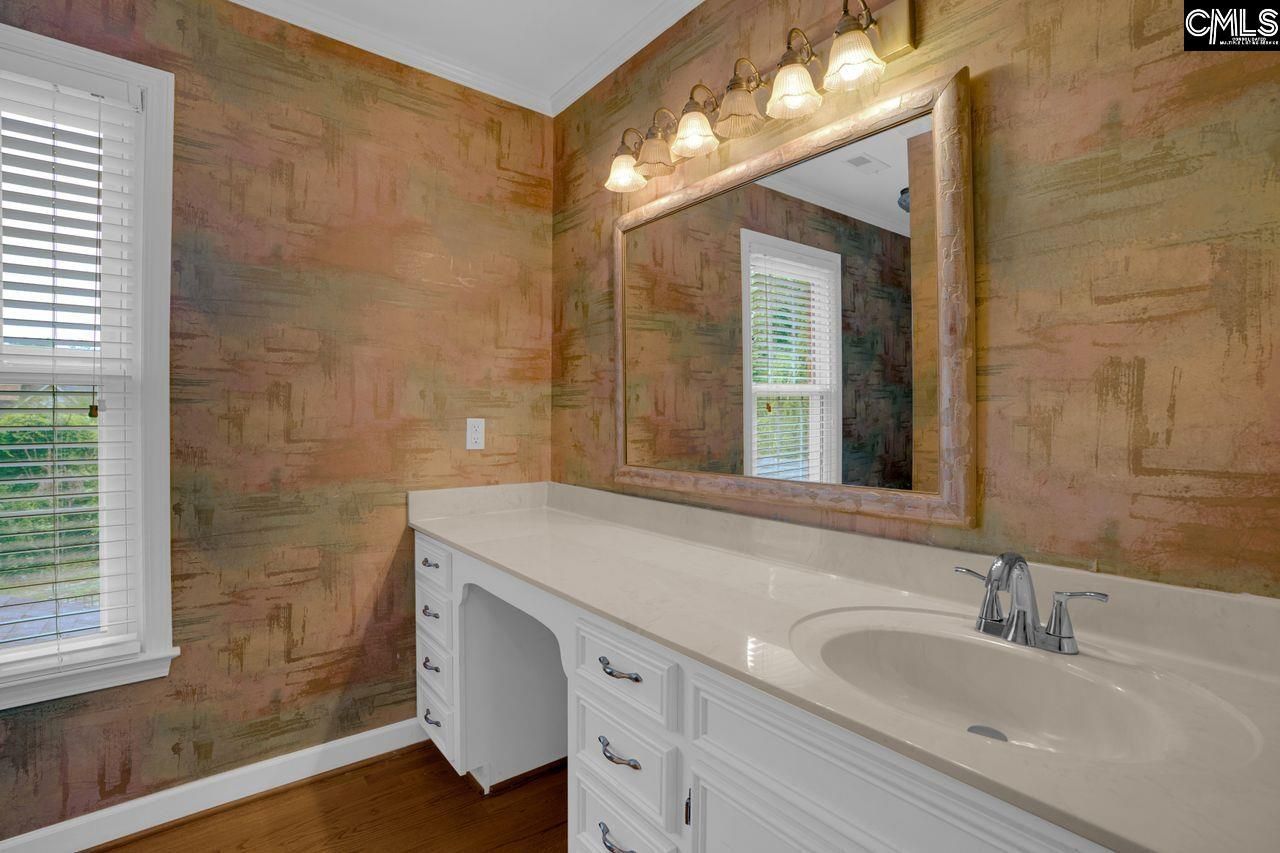 129 Steeplechase Road  Photo 40