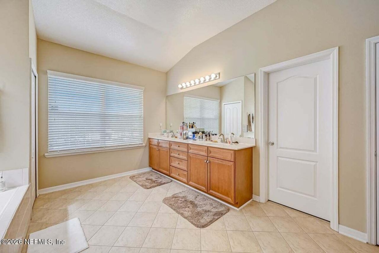 11703 Magnolia Falls Drive, Jacksonville, FL 32258 Photo