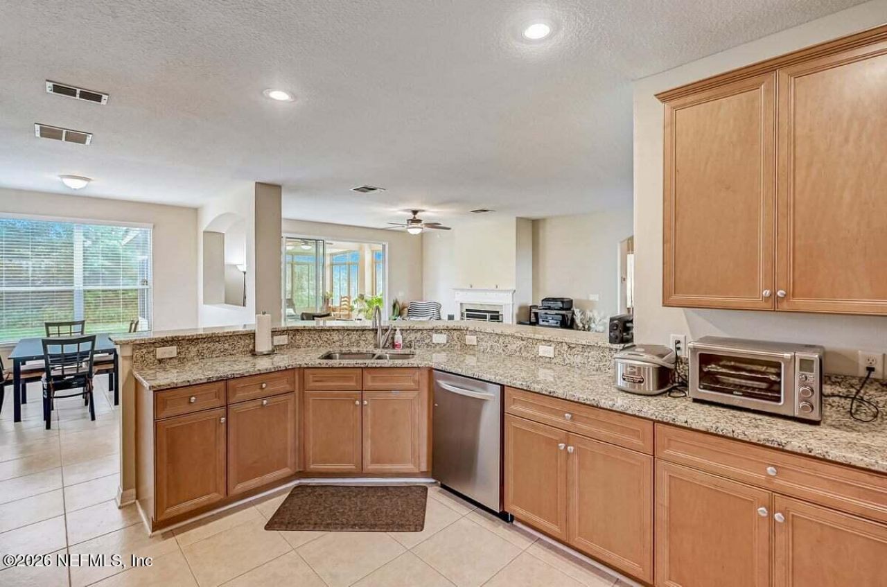 11703 Magnolia Falls Drive, Jacksonville, FL 32258 Photo