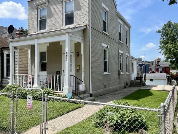 221 8th Avenue, Dayton, KY 41074