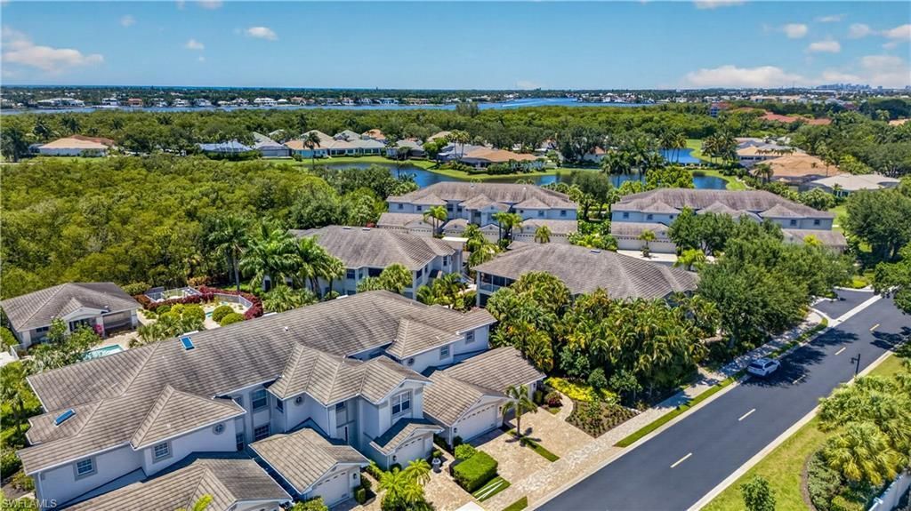 5035 Yacht Harbor Dr, Unit 103, Naples, FL 34112 Photo