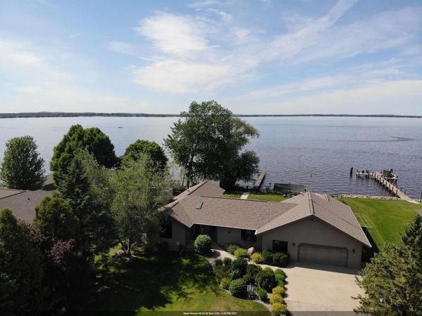 9512 LAURA LANE, Winneconne, WI 54986